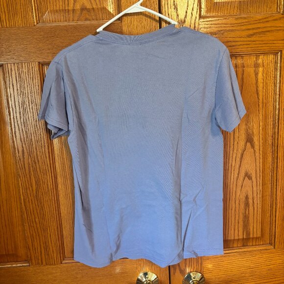 University of Iowa T-Shirt - Picture 2 of 2